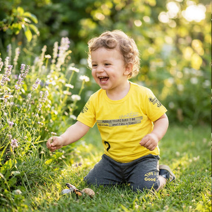 Mini Stars Kids Graphic T-Shirt & Shorts Set – Summer Wear